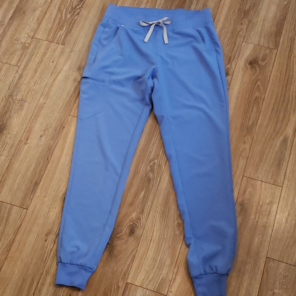 Figs Ceil blue zamora medium tall